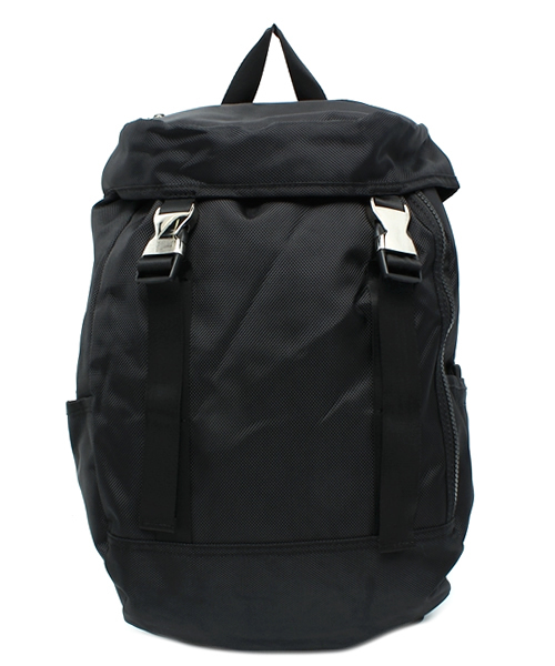 CIAOPANIC TYPY(チャオパニックティピー)の「ナイロンフラップデイパック(バックパック/リュック・メンズ・チャコールグレー/ブラック/ネイビー・FREE)」の2枚目の写真