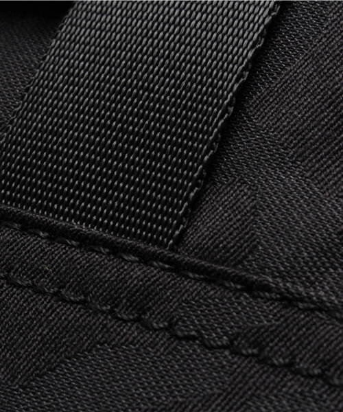 CIAOPANIC TYPY(チャオパニックティピー)の「ナイロンフラップデイパック(バックパック/リュック・メンズ・チャコールグレー/ブラック/ネイビー・FREE)」の5枚目の写真