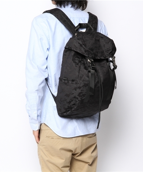CIAOPANIC TYPY(チャオパニックティピー)の「ナイロンフラップデイパック(バックパック/リュック・メンズ・チャコールグレー/ブラック/ネイビー・FREE)」の13枚目の写真
