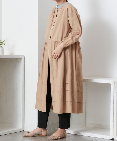 POU DOU DOU（プードゥドゥ）の「デザインタック羽織りワンピース（ワンピース・レディース・ブラック/ベージュ/オフホワイト・3）」の12枚目の写真