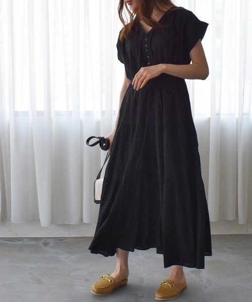 solleim（ソルレム）の「インド綿マキシ丈ティアードワンピース（ワンピース・レディース・パープル/ブラック/ベージュ/グレー・FREE）」の8枚目の写真