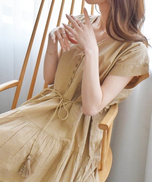 solleim（ソルレム）の「インド綿マキシ丈ティアードワンピース（ワンピース・レディース・パープル/ブラック/ベージュ/グレー・FREE）」の12枚目の写真