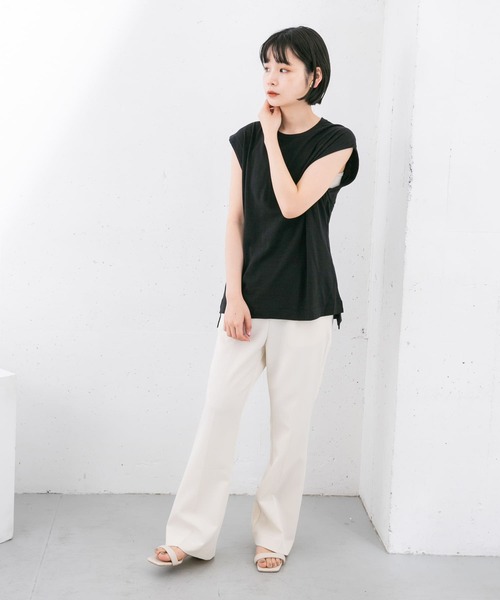 KBF（ケイビーエフ）の「『UR TECH』+抗菌 オーバーサイズコットンタンクトップ（Tシャツ/カットソー・レディース・ベージュ/ブラック/オフホワイト・ONE）」の15枚目の写真