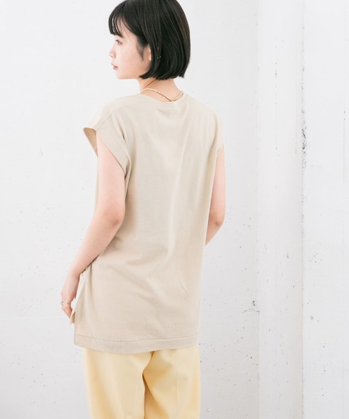 KBF（ケイビーエフ）の「『UR TECH』+抗菌 オーバーサイズコットンタンクトップ（Tシャツ/カットソー・レディース・ベージュ/ブラック/オフホワイト・ONE）」の22枚目の写真