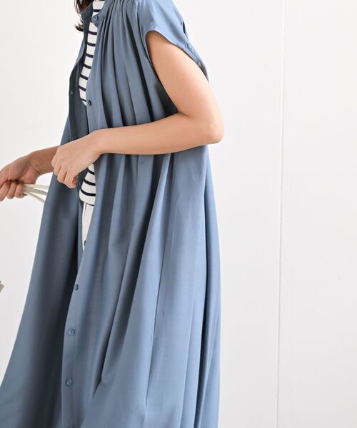 rps（アールピーエス）の「レーヨン前開きフレンチスリーブワンピース（ワンピース・レディース・オフホワイト/ブラック/ダークブラウン/ダークグリーン/ブルーグリーン/チャコールグレー/グレイッシュブルー・M/フリー）」の14枚目の写真