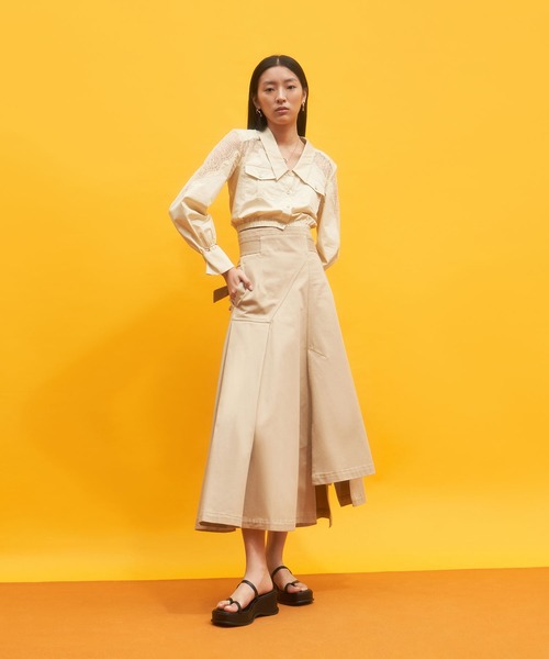 CHARLES & KEITH（チャールズ & キース）の「ストラッピー フラットフォームサンダル / Strappy Flatform Sandals（サンダル・レディース・ブラック/オフホワイト/イエロー・23.5cm/25cm/25.5cm/23cm/24.5cm/22.5cm）」の13枚目の写真