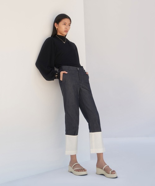 CHARLES & KEITH（チャールズ & キース）の「ストラッピー フラットフォームサンダル / Strappy Flatform Sandals（サンダル・レディース・ブラック/オフホワイト/イエロー・23.5cm/25cm/25.5cm/23cm/24.5cm/22.5cm）」の8枚目の写真