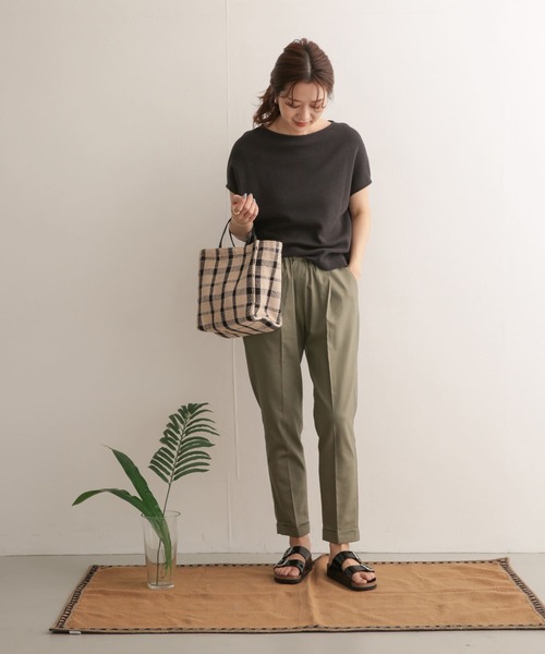 URBAN RESEARCH DOORS（アーバンリサーチドアーズ）の「リネン混テーパードイージーパンツ（その他パンツ・レディース・ブラック/ベージュ/カーキ・38/36）」の10枚目の写真