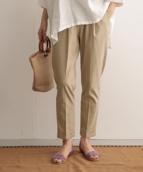 URBAN RESEARCH DOORS（アーバンリサーチドアーズ）の「リネン混テーパードイージーパンツ（その他パンツ・レディース・ブラック/ベージュ/カーキ・38/36）」の17枚目の写真