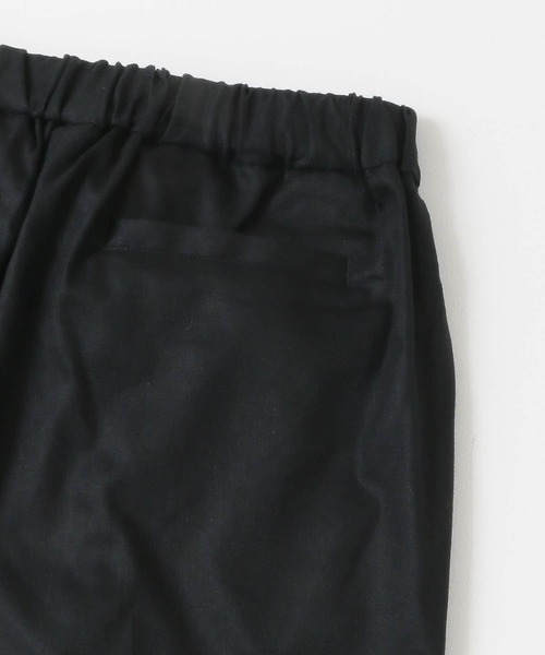 URBAN RESEARCH DOORS（アーバンリサーチドアーズ）の「リネン混テーパードイージーパンツ（その他パンツ・レディース・ブラック/ベージュ/カーキ・38/36）」の15枚目の写真