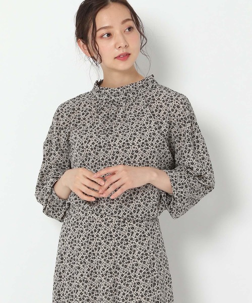 mysty woman（ミスティウーマン）の「アソート柄2WAYフェミニンブラウス 956382（シャツ/ブラウス・レディース・アイボリー/ブラック/ブラック系/ライトブラウン/オフホワイト/ホワイト/ブラウン系/ベージュ/ボルドー・FREE）」の6枚目の写真