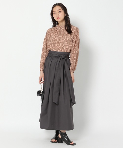 mysty woman（ミスティウーマン）の「アソート柄2WAYフェミニンブラウス 956382（シャツ/ブラウス・レディース・アイボリー/ブラック/ブラック系/ライトブラウン/オフホワイト/ホワイト/ブラウン系/ベージュ/ボルドー・FREE）」の13枚目の写真