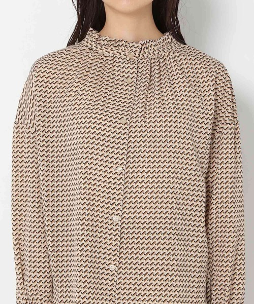 mysty woman（ミスティウーマン）の「アソート柄2WAYフェミニンブラウス 956382（シャツ/ブラウス・レディース・アイボリー/ブラック/ブラック系/ライトブラウン/オフホワイト/ホワイト/ブラウン系/ベージュ/ボルドー・FREE）」の17枚目の写真