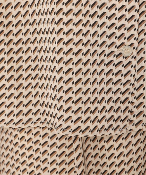 mysty woman（ミスティウーマン）の「アソート柄2WAYフェミニンブラウス 956382（シャツ/ブラウス・レディース・アイボリー/ブラック/ブラック系/ライトブラウン/オフホワイト/ホワイト/ブラウン系/ベージュ/ボルドー・FREE）」の20枚目の写真