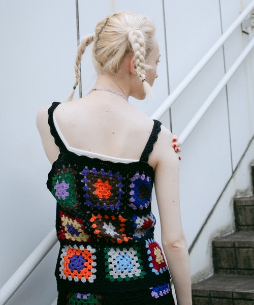 X-girl（エックスガール）の「CROCHET CAMISOLE（キャミソール・レディース・マルチ/ブラウン/ブラック・ONE SIZE）」の6枚目の写真