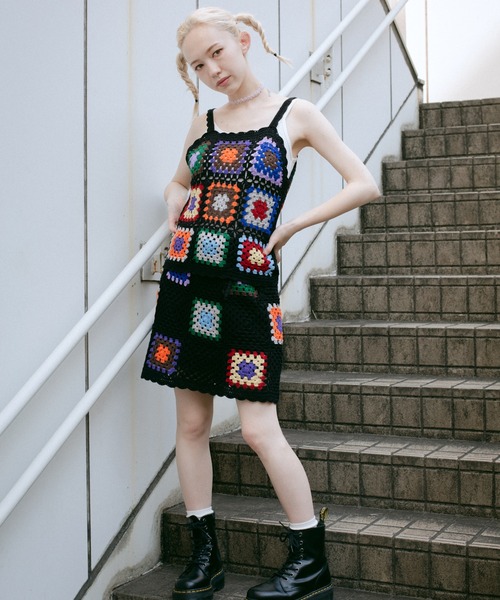 X-girl（エックスガール）の「CROCHET CAMISOLE（キャミソール・レディース・マルチ/ブラウン/ブラック・ONE SIZE）」の7枚目の写真