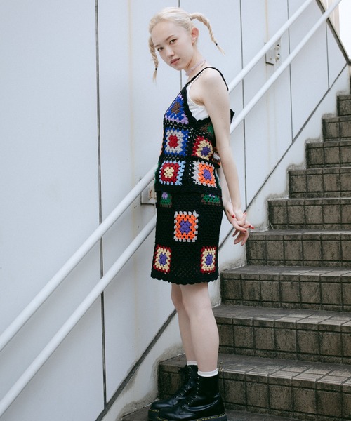 X-girl（エックスガール）の「CROCHET CAMISOLE（キャミソール・レディース・マルチ/ブラウン/ブラック・ONE SIZE）」の8枚目の写真