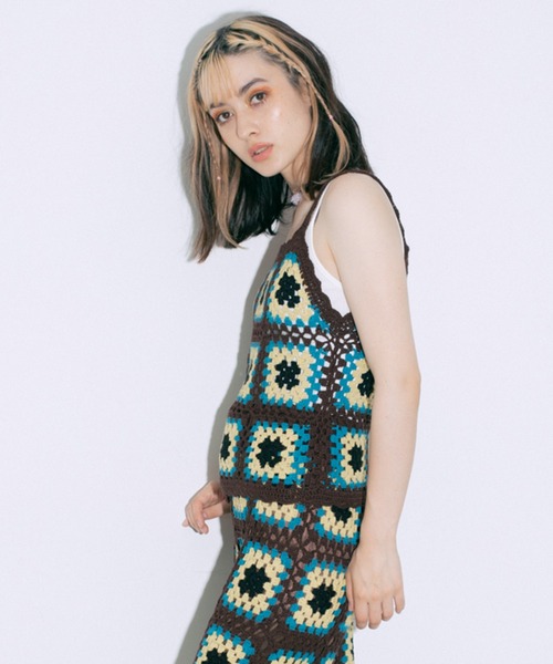X-girl（エックスガール）の「CROCHET CAMISOLE（キャミソール・レディース・マルチ/ブラウン/ブラック・ONE SIZE）」の18枚目の写真
