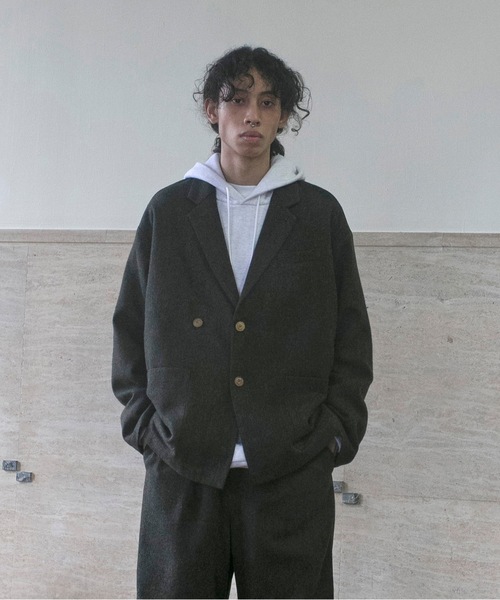 wonderland（ワンダーランド）の「TAILORED JACKET（テーラードジャケット・メンズ・オリーブ/ブルー・0/1/2）」の2枚目の写真