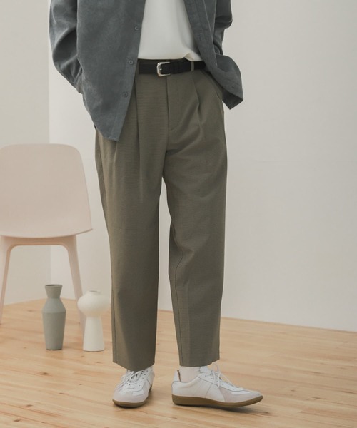 SENSE OF PLACE by URBAN RESEARCH（センスオブプレイスバイアーバンリサーチ）の「『セットアップ対応』チェックダブルタックテーパードスラックス（スラックス・メンズ・ベージュ系その他/ベージュ・LARGE/MEDIUM）」の8枚目の写真