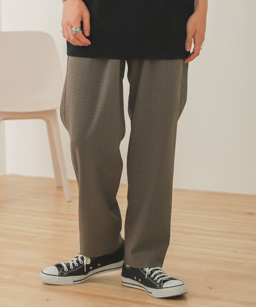 SENSE OF PLACE by URBAN RESEARCH（センスオブプレイスバイアーバンリサーチ）の「『セットアップ対応』チェックダブルタックテーパードスラックス（スラックス・メンズ・ベージュ系その他/ベージュ・LARGE/MEDIUM）」の20枚目の写真