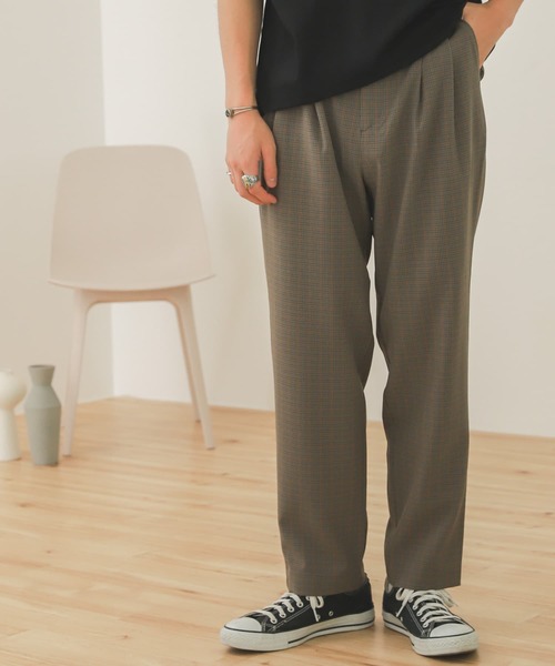 SENSE OF PLACE by URBAN RESEARCH（センスオブプレイスバイアーバンリサーチ）の「『セットアップ対応』チェックダブルタックテーパードスラックス（スラックス・メンズ・ベージュ系その他/ベージュ・LARGE/MEDIUM）」の21枚目の写真