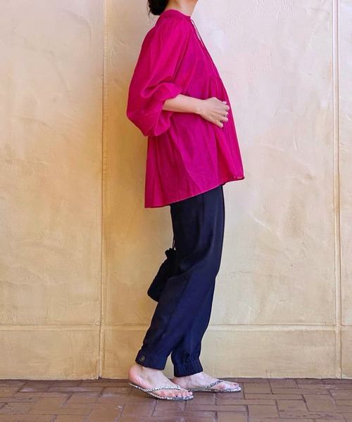 RIVE DROITE(リヴドロワ)の「【beej(ビージ)】ピンタックチュニック(シャツ/ブラウス・レディース・チャコールグレー/ピンク・FREE)」の9枚目の写真