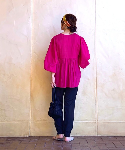 RIVE DROITE(リヴドロワ)の「【beej(ビージ)】ピンタックチュニック(シャツ/ブラウス・レディース・チャコールグレー/ピンク・FREE)」の10枚目の写真