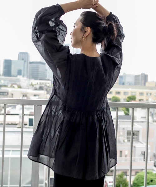 RIVE DROITE(リヴドロワ)の「【beej(ビージ)】ピンタックチュニック(シャツ/ブラウス・レディース・チャコールグレー/ピンク・FREE)」の13枚目の写真