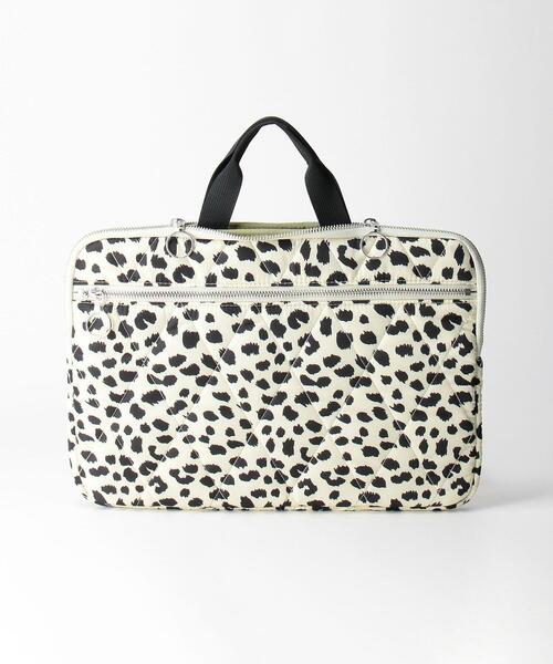 THE STATION STORE(ザ ステーション ストア)の「<Joli Joli(ジョリジョリ)>プリント ブリーフケース 13インチ/PCケース(PC・タブレットケース・レディース・ダークグレー/ホワイト・FREE)」の3枚目の写真