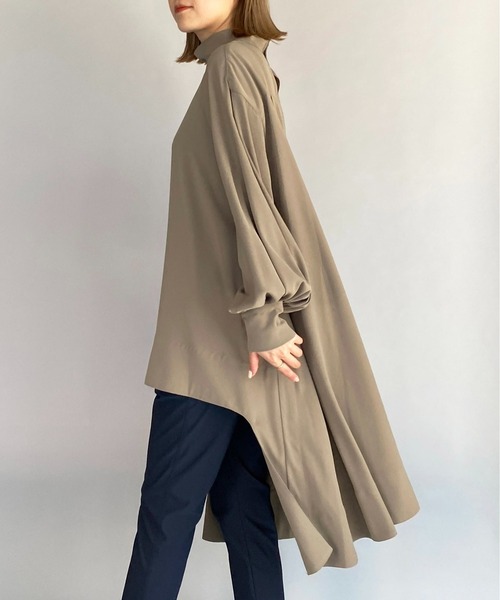 LUGIVA（ルギヴァ）の「スタンドネックロングブラウス（シャツ