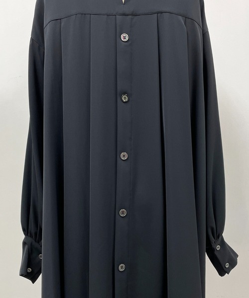 LUGIVA（ルギヴァ）の「スタンドネックロングブラウス（シャツ/ブラウス・レディース・ブラック/ベージュ・M）」の11枚目の写真