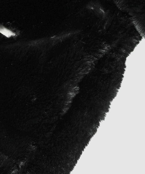 C2H4(シーツーエイチフォー)の「“PLANET OF POETS“ HANDPRINT FAUX FUR COAT(その他アウター・メンズ・ブラック・M/L)」の5枚目の写真