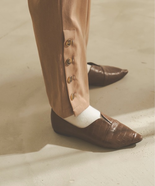 Ambre Neige(アンブルネージュ)の「サイドボタンセミフレアパンツ/【WEB/EC限定商品】(その他パンツ・レディース・ブラウン系その他/ベージュ/ライトブラウン・FREE/MEDIUM/SMALL)」の9枚目の写真