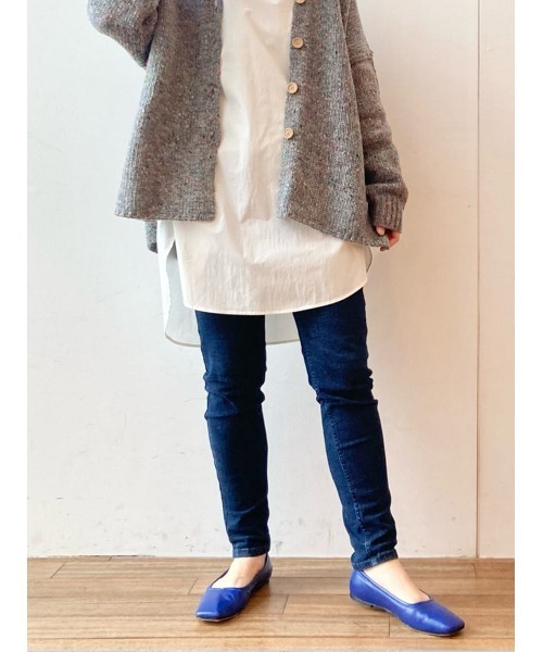 BEARDSLEY(ビアズリー)の「チュニックやシャツワンピースに合わせたレイヤードコーデにも活躍デニムパギンス(その他パンツ・レディース・ブルー・0/1)」の15枚目の写真