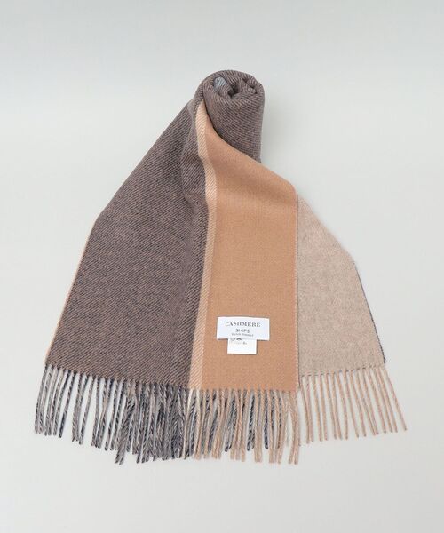 SHIPS（シップス）の「SHIPS: カシミヤ ダブルフェイス パネル マフラー（マフラー・メンズ・ブラック/ベージュ/ネイビー/ブルー/グリーン・ONE SIZE）」の12枚目の写真