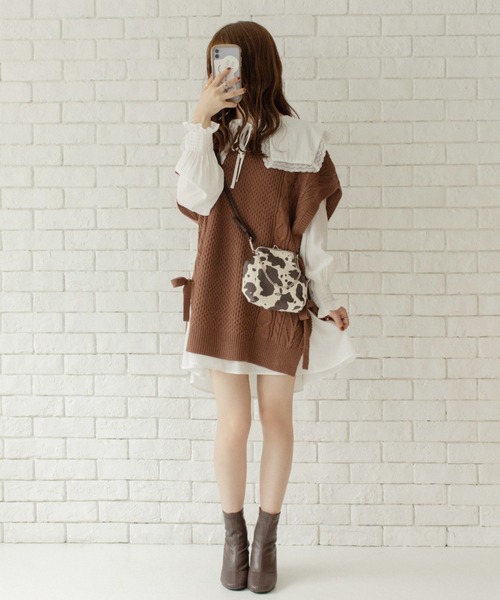 Mysa&Liina by yuririn(ミーサリーナバイユリリン)の「BIG衿ブラウス×ニットベストセット(ベスト・レディース・ブラウン/グレイッシュベージュ/ベージュ・M)」の20枚目の写真