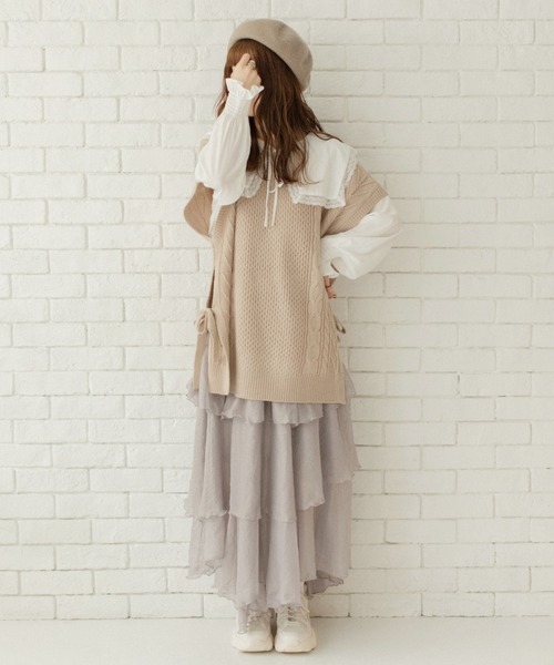 Mysa&Liina by yuririn(ミーサリーナバイユリリン)の「BIG衿ブラウス×ニットベストセット(ベスト・レディース・ブラウン/グレイッシュベージュ/ベージュ・M)」の15枚目の写真