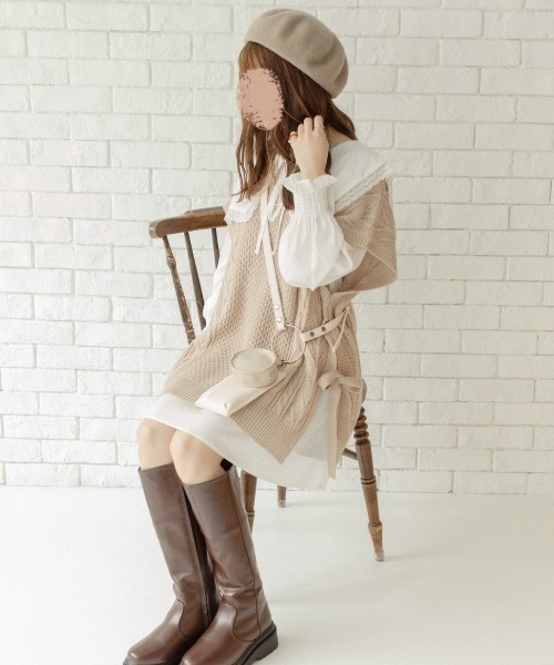 Mysa&Liina by yuririn(ミーサリーナバイユリリン)の「BIG衿ブラウス×ニットベストセット(ベスト・レディース・ブラウン/グレイッシュベージュ/ベージュ・M)」の10枚目の写真