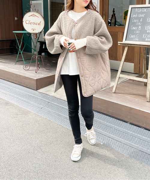 Meli rich(メリーリッチ)の「マットタフタ×ボア切替M65ショートコート(ミリタリージャケット・レディース・ブラック/アイボリー/カーキ/ベージュ系その他/グリーン系その他/グレイッシュベージュ/カーキ系2/カーキ系/ブラック系/ホワイト/ベージュ系/ベージュ系2・MEDIUM)」の13枚目の写真