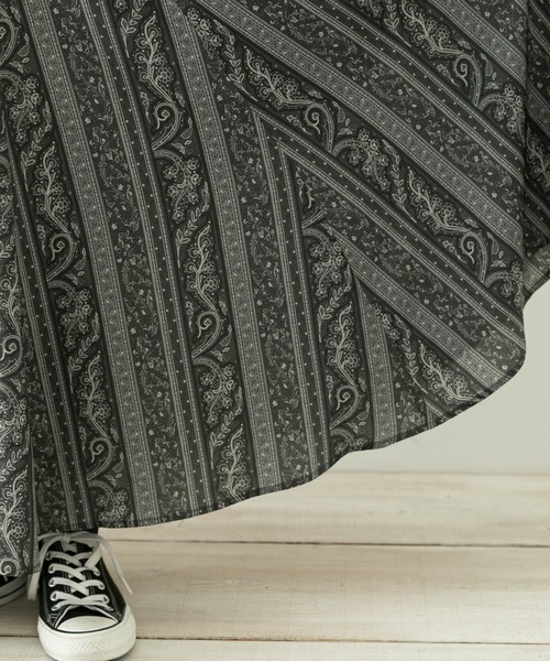 URBAN RESEARCH Sonny Label（アーバンリサーチサニーレーベル）の「ミュルーズプリントスカート（スカート・レディース・ブラック系その他/ベージュ系その他・38/36）」の16枚目の写真