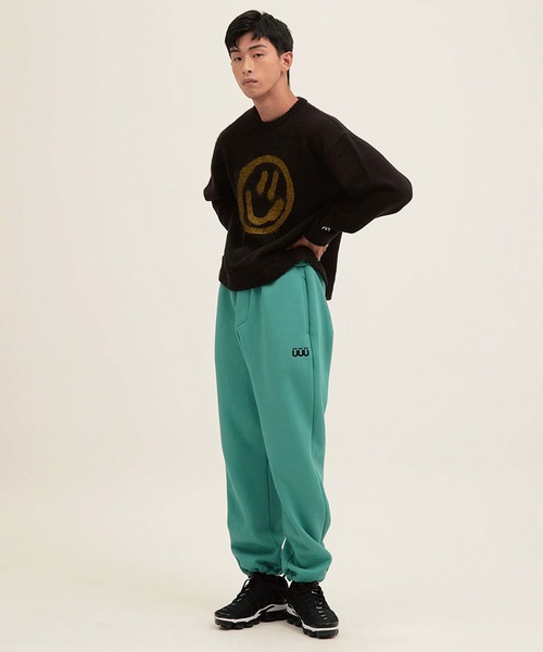 ISTKUNST（イストクンスト）の「A'GEM/9 × .kom『ISTKUNST/イストクンスト』SMILEY KNIT/スマイルニットセーター（ニット/セーター・レディース・ブラック/アイボリー・M/L）」の7枚目の写真