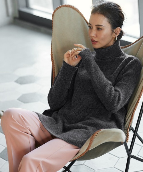 RASWアルパカ混タートルネックニット