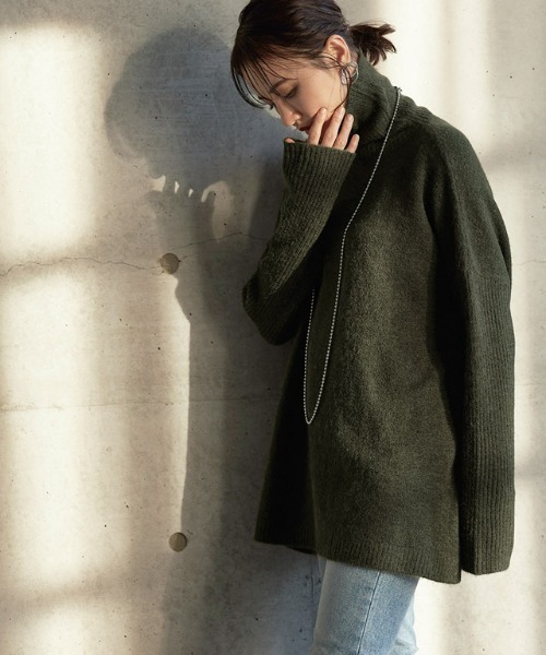RASWアルパカ混タートルネックニット