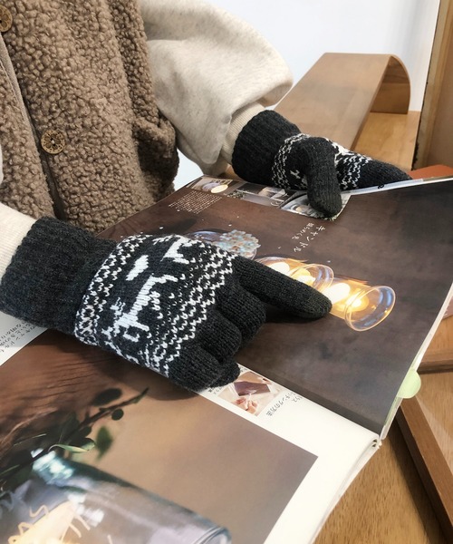 me+em select(ミームセレクト)の「アニマルニット手袋(手袋・レディース・ネイビー/ブラック/アイボリー/チャコールグレー・FREE)」の18枚目の写真