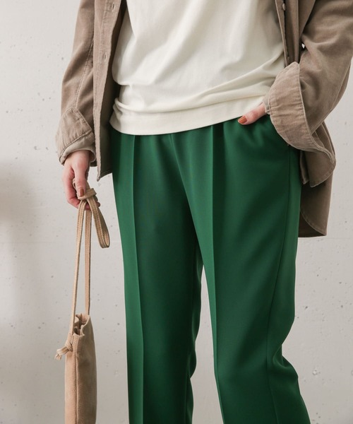 URBAN RESEARCH DOORS(アーバンリサーチドアーズ)の「ダブルクロスフレアイージーパンツ(その他パンツ・レディース・ブラック/グリーン・38/36)」の3枚目の写真