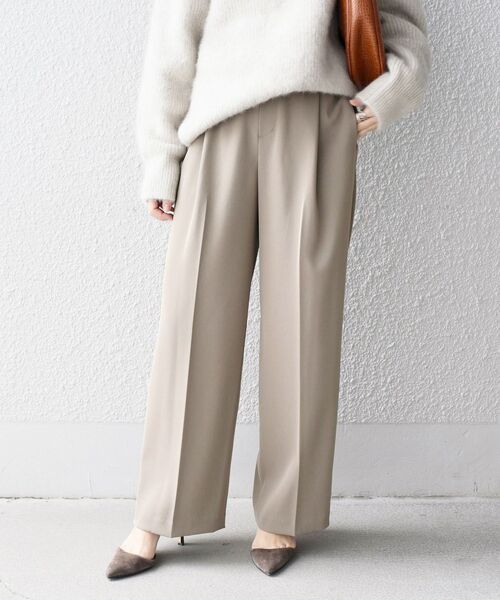 SHIPS（シップス）の「〈手洗い可能〉ソリッドセミワイドパンツ◆（その他パンツ・レディース・ブラック/ライトグリーン/ライトピンク/ベージュ系・40/38/36/34）」の3枚目の写真