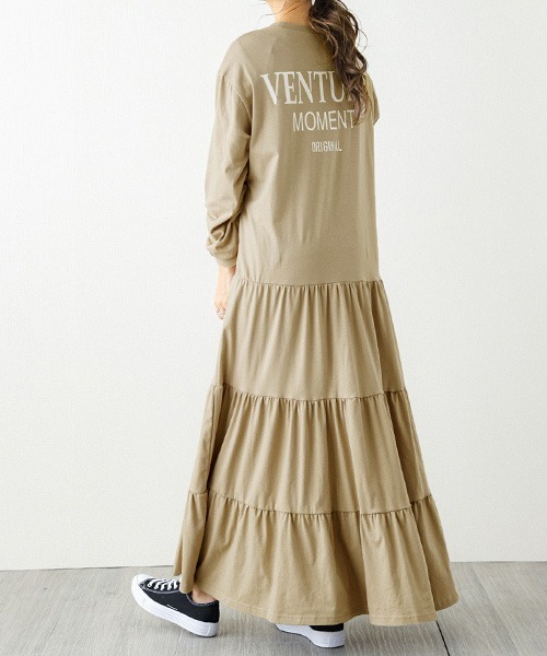 バックロゴティアードロングワンピース