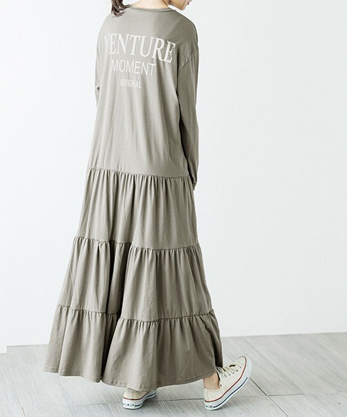 バックロゴティアードロングワンピース