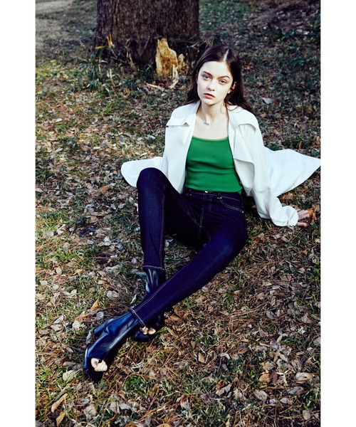 SLY（スライ）の「TULLE NECK T/T チュールネック タンクトップ（タンクトップ・レディース・ホワイト/ブラック/ブラウン/グリーン/ライトブルー/オフホワイト/バーガンディー・FREE）」の15枚目の写真